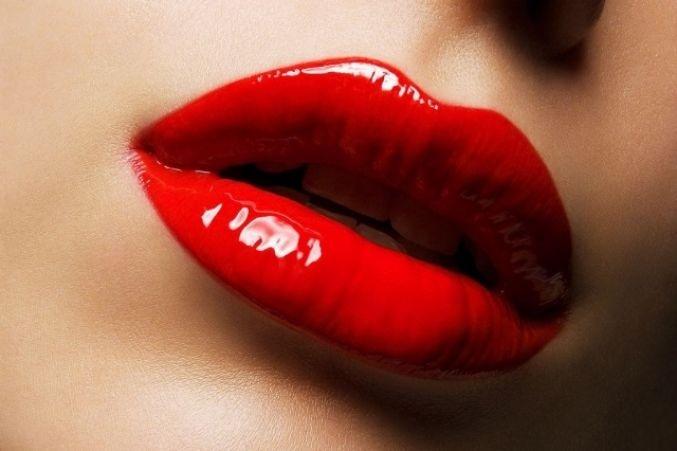 4 أسرار لاستخدام أحمر الشفاه