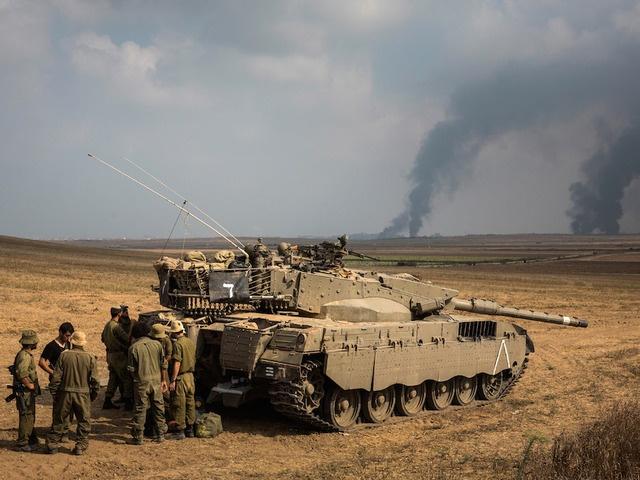 المدفعية الاسرائيلية تقصف برجا للقسام شرق غزة