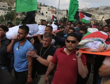 قطنّة تُشيع جثماني شهيديها الشقيقين طه