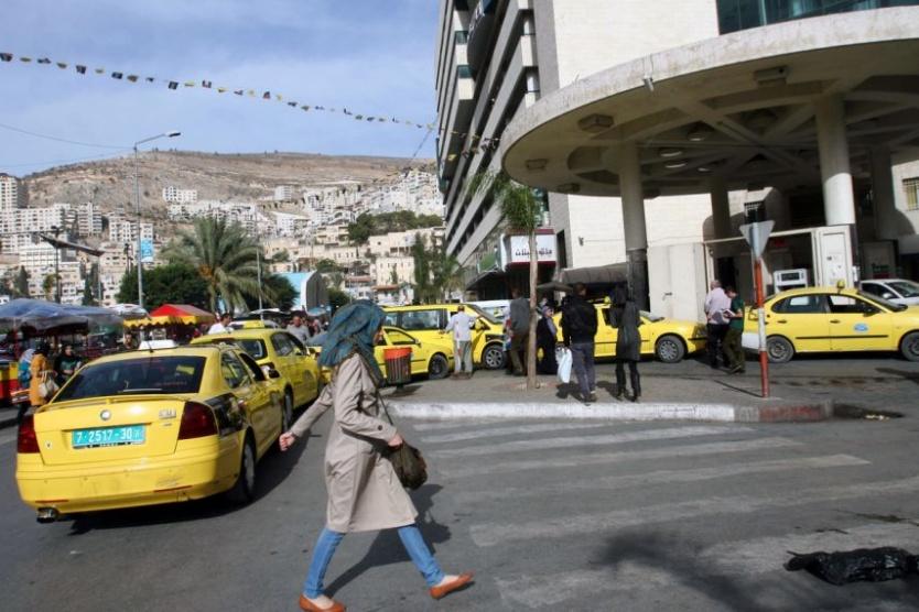 اسرائيل تهدد سائقي العمومي الفلسطينيين باجراءات قاسية
