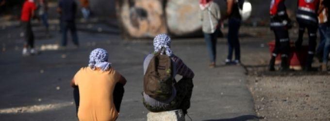 اختناقات بصفوف طلبة المدارس بمواجهات بالخليل