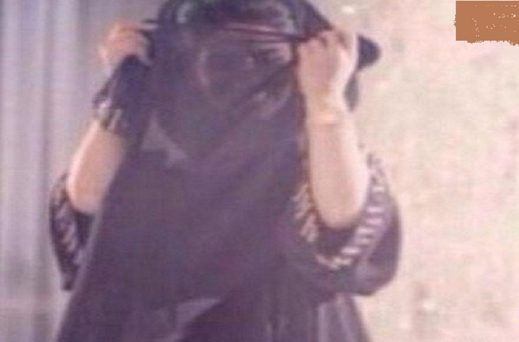 شاب يهرب من أمام عروسه أثناء