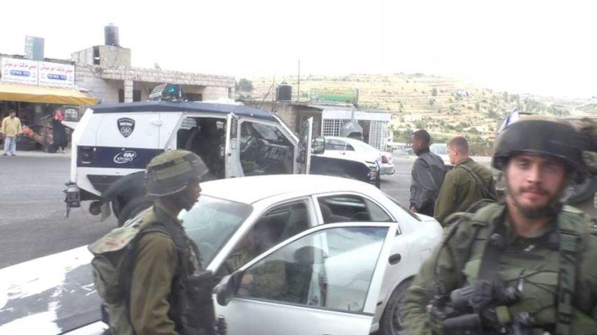 الاحتلال يعتقل شابًا ويصادر مركبته ببيت أمر