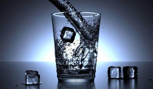 ماذا نشرب المياه الساخنة أو الباردة؟