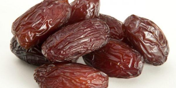 كم حبة تمر يسمح بها لمريض السكري في رمضان؟