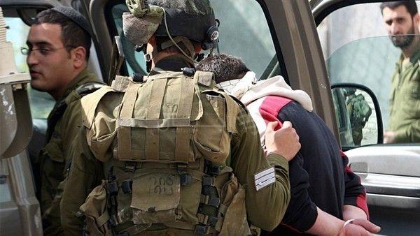 الاحتلال يعتقل ثلاثة مواطنين من الخليل