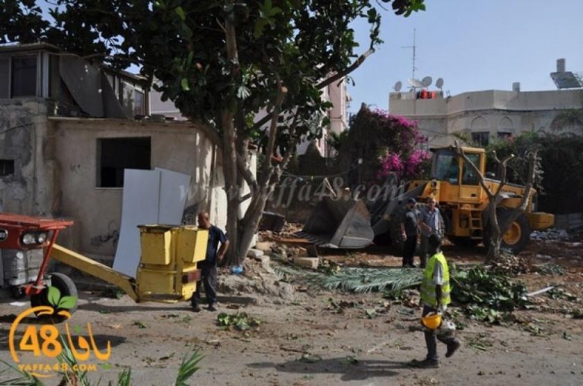 جرافات الاحتلال تهدم أجزاءً من ثلاثة منازل بيافا