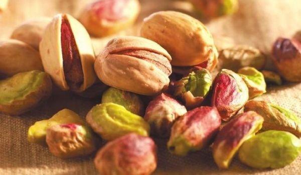 ماذا يحدث إذا أكلت 100 غرام فستق يوميًا؟