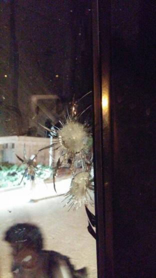 تضرر حافلة مستوطنين بإطلاق نار جنوب نابلس