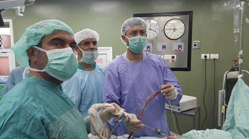 الرئيس يصدر تعليماته بترميم قسمي القلب والجراحي في مجمع فلسطين الطبي