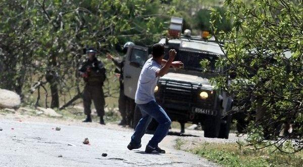 الخليل: الاحتلال يقمع مظاهرة منددة بالاحتلال في الذكرى الـ49 للنكسة