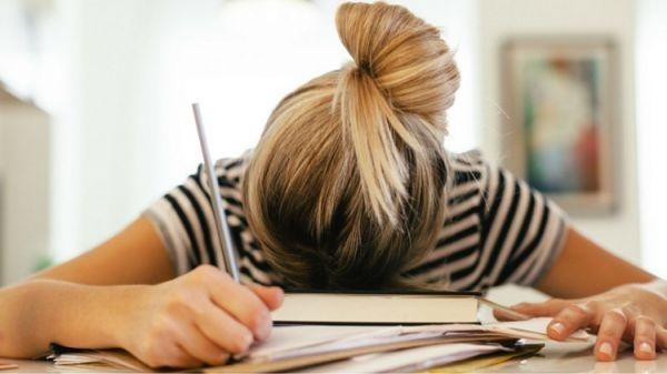 13 سببا تجعلك تشعر بالتعب والإرهاق الدائم