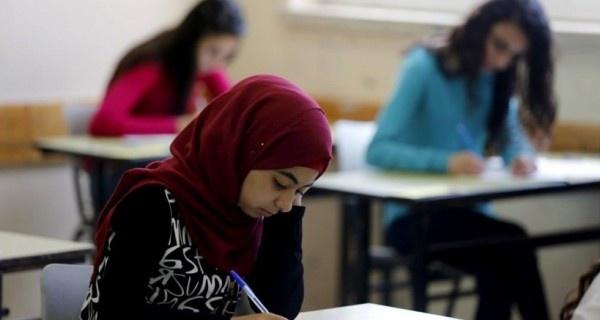 التربية: اسئلة التوجيهي واضحة والنظام الجديد سنجربه