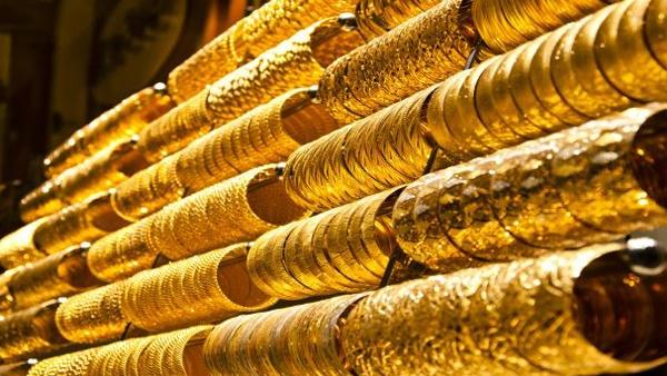 الاحتلال يسمح بعودة تبادل الذهب بين غزة والضفة