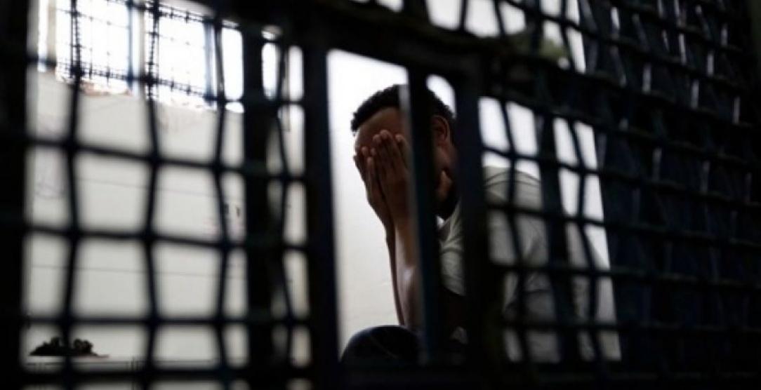 للمرة الخامسة.. تجديد الإداري لأسيرين من الخليل احدهما مريض