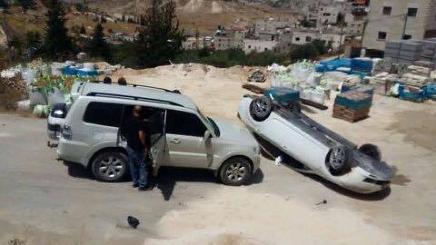 انقلاب مركبة ومواجهات في العيساوية بالقدس