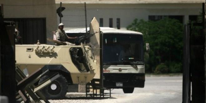 مصر تواصل فتح معبر رفح لليوم الثاني