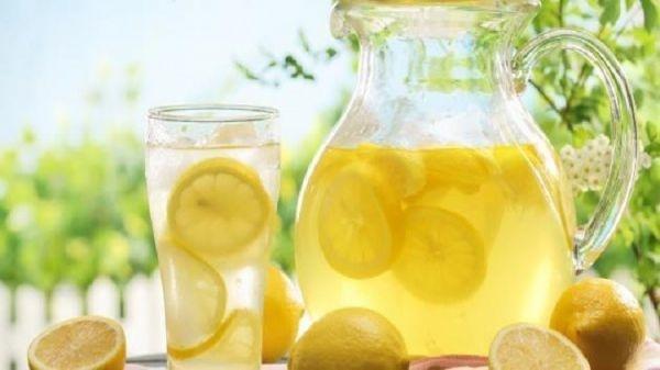 هل مشروب الماء والليمون حارق للدهون فعلا؟