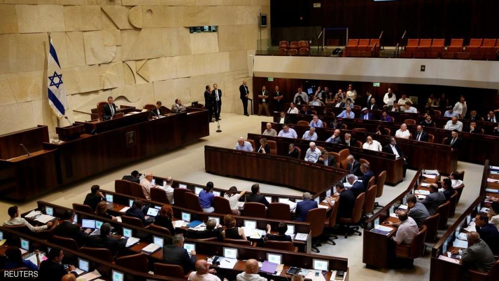 الكنيست يقر قانون إقصاء يخشى استهدافه لنواب عرب