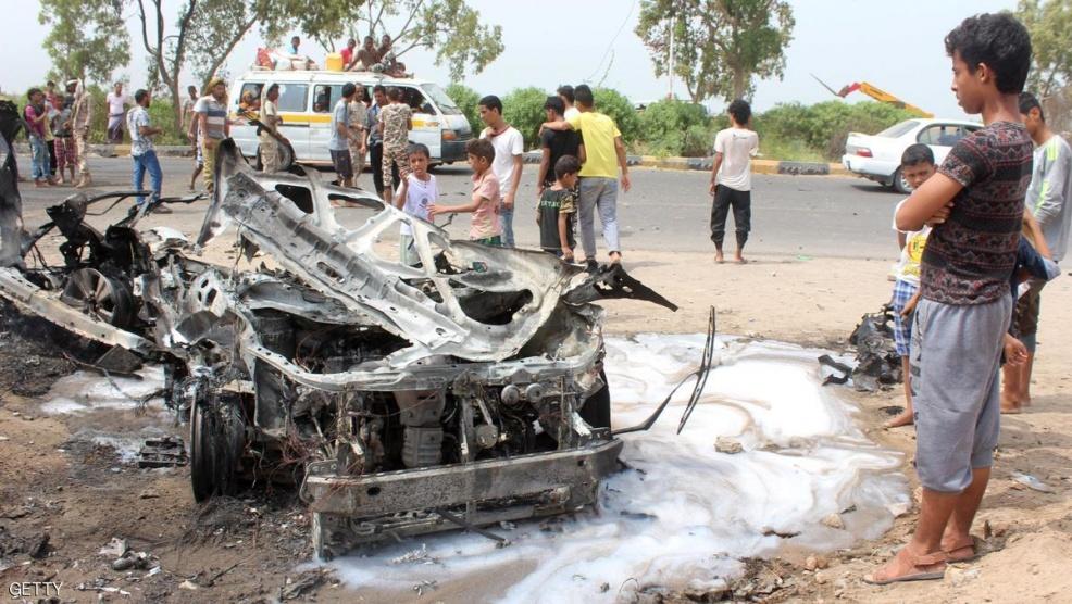 نجاة محافظ عدن من الاغتيال بسيارة مفخخة