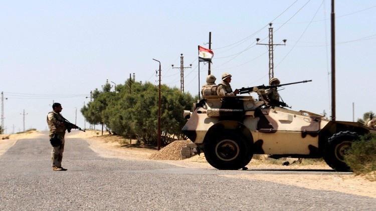 الجيش المصري يعلن مقتل قائد داعش بوسط سيناء
