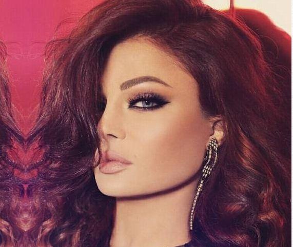 فيديو- هيفاء وهبي تنشر فيديو بملابس النوم ومن دون ماكياج