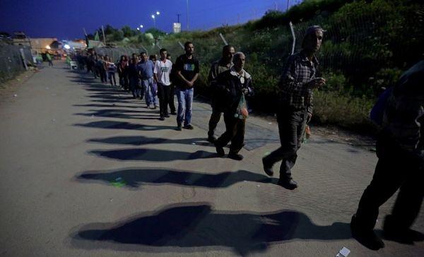 قانون للاحتلال يمنع العمال الفلسطينيين من المطالبة بحقوقهم