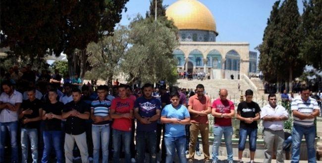 300 الف مصلي في المسجد الاقصى بالجمعة الاخيرة من رمضان