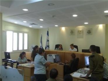 الاحتلال يمدد توقيف الناشط حسن كراجة ستة أيام