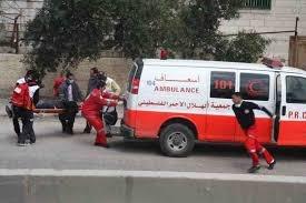 إصابة ثلاثة مواطنين في حادث سير وسط قطاع غزة