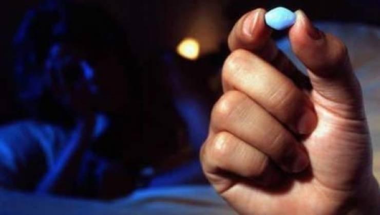 موظف خدع مديره بحبوب فياغرا داخل الحلوى