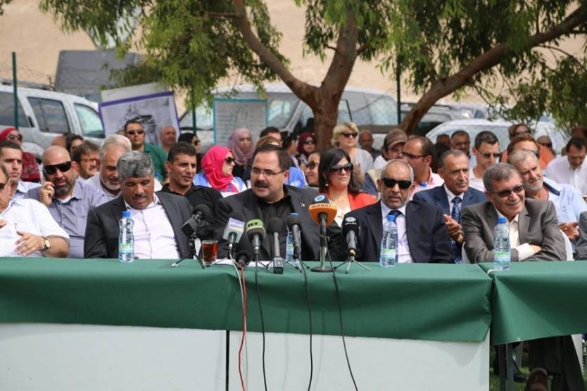 التربية تطلق العام الدراسي بشكل استثنائي في مدرسة الخان الأحمر