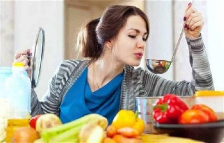 أخطاء ترتكبينها في مطبخك تهدد صحتك!