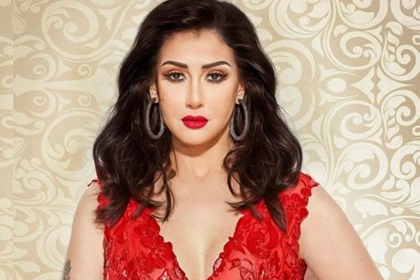 غادة عبد الرازق تنشر رسالة حفيدتيها