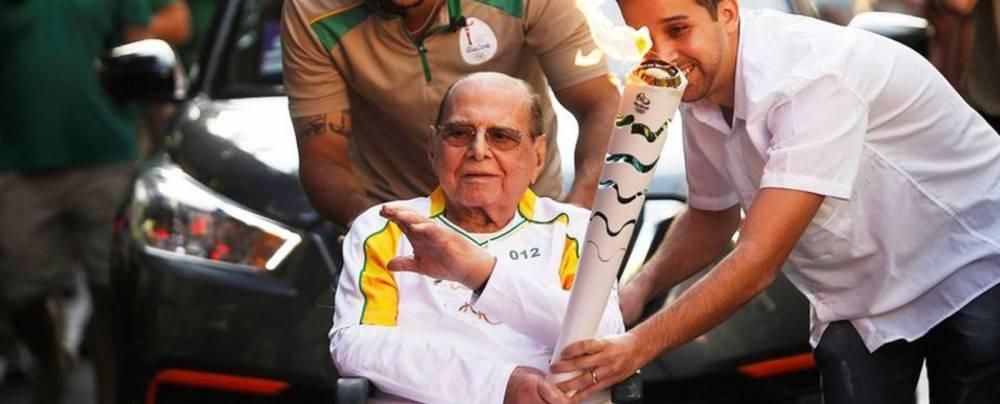 وفاة حامل شعلة أولمبياد ريو عن عمر 90 عاماً