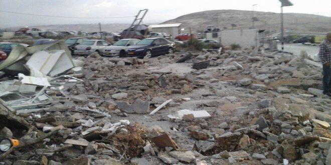 الاحتلال يهدم منزلين وغرفة كبيرة في بيت جالا