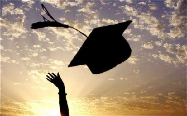 التربية تحذر الطلبة من التسجيل في