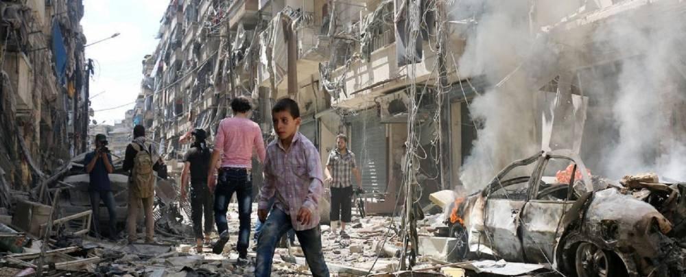 الطائرات السورية تمطر حلب بالصواريخ والبراميل المتفجرة