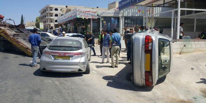 دفاع مدني جنين يخلي ثلاثة إصابات في حادث سير بالمدينة
