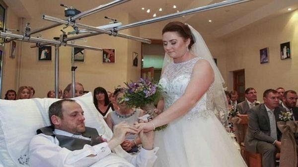 خططا لعرس الأحلام ليتزوجا في مستشفى