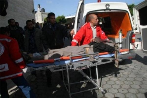 مستوطن يدهس شابا جنوب الخليل