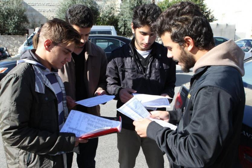 نتائج امتحان الاكمال للثانوية العامة في الضفة وغزة