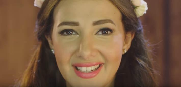 بالصور- جمهور دنيا سمير غانم غاضب بسبب إطلالتها في حفلها بالساحل الشمالي