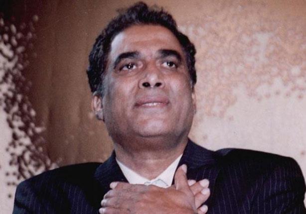 فيديو- طبيب أحمد زكي يكشف كيف تكلم مع ملك الموت قبل وفاته!