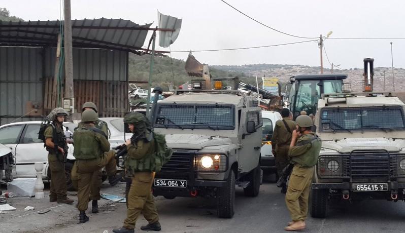 لليوم السابع- اقتحام مخيم شعفاط وتنفيذ حملة مداهمات واعتقالات