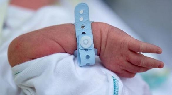 مشعل خلال لقاءه بلجنة الانتخابات : متمسكون باجراء الانتخابات