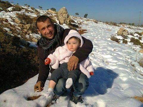 العثور على جثة الشاب دوابشة تحت انقاض المبنى المنهار بتل ابيب