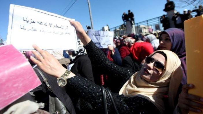 المعلمون يعلنون اضرابا جزئيا اليوم ووزارتا التربية والعمل تحذران