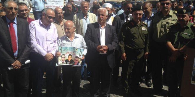 انطلاق المسيرة التضامنية مع الاسرى المضربين عن الطعام في بيت لحم