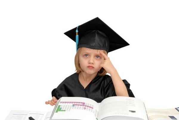 جينات الذكاء تأتي من الأم او الأب ؟